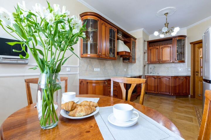 3-к. квартира, 100,5 м², 13/25 эт.