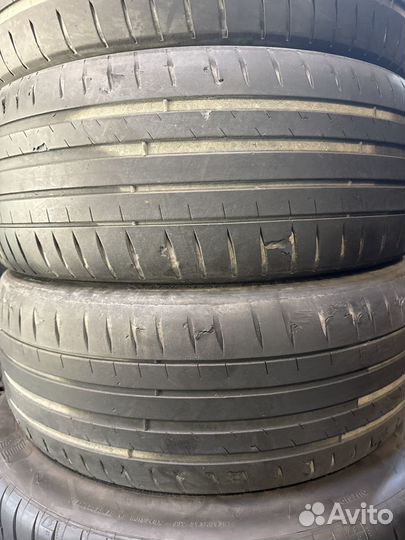 Michelin Pilot Sport 4 225/45 R19 98W