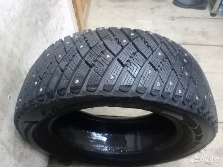 Goodyear Ultragrip Ice Arctic 225/55 R16