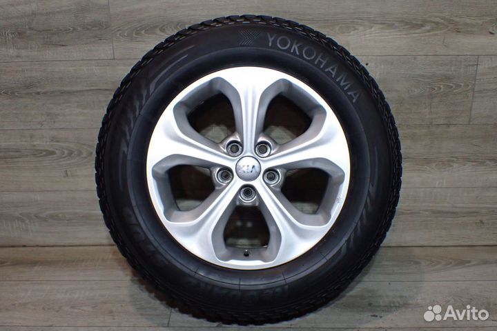 Комплект колес Kia Sorento R17 оригинал зима