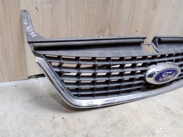 Решетка радиатора от Ford Mondeo IV 2007-2015