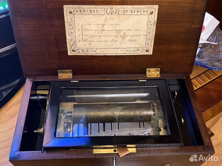 Муз. Шкатулка 19 в