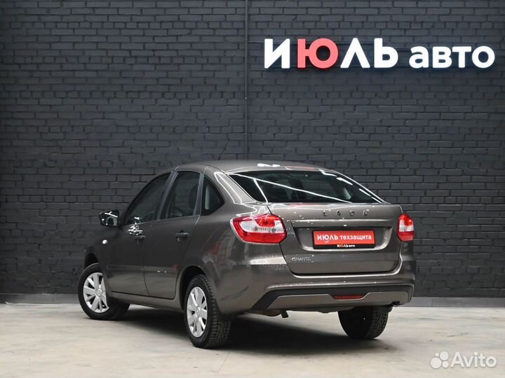 LADA Granta 1.6 МТ, 2021, 60 200 км