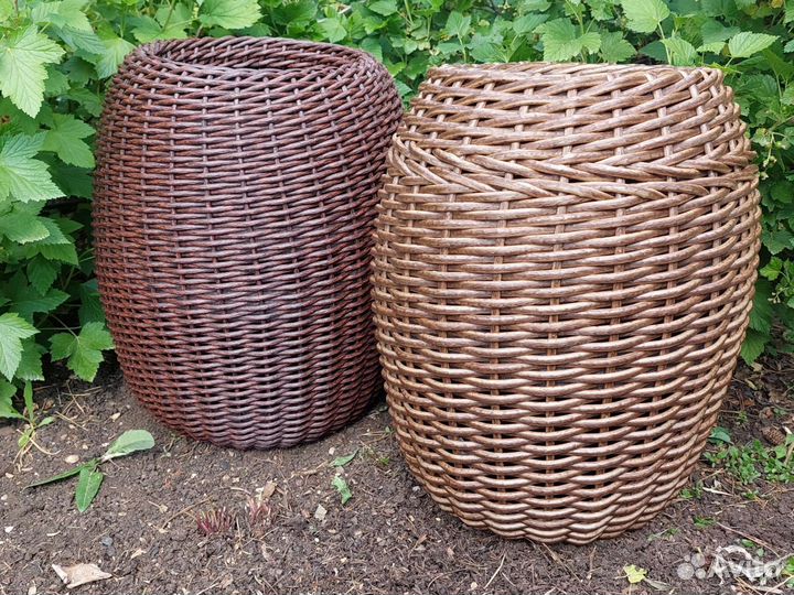 Кашпо для цветов из ротанга