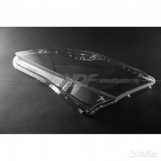 Стекло для фары Lexus IS (2005-2010) Левое