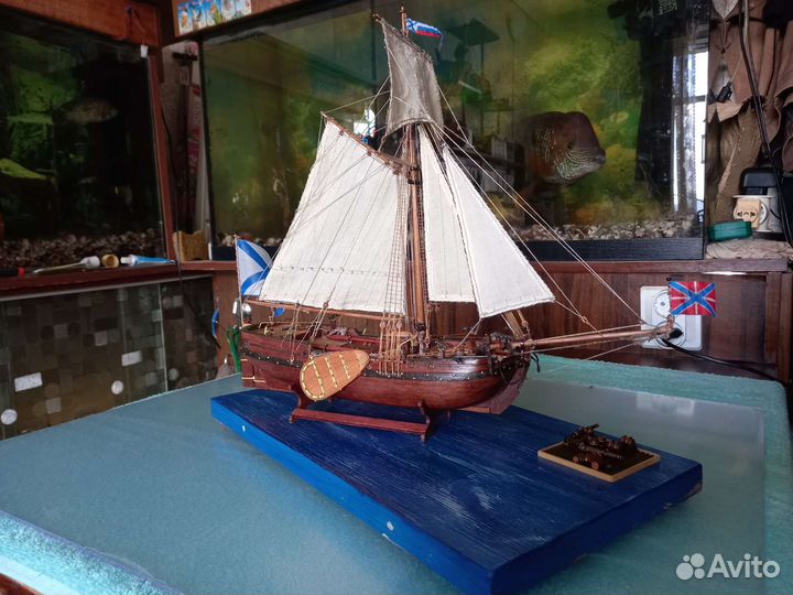 Палубный бот 