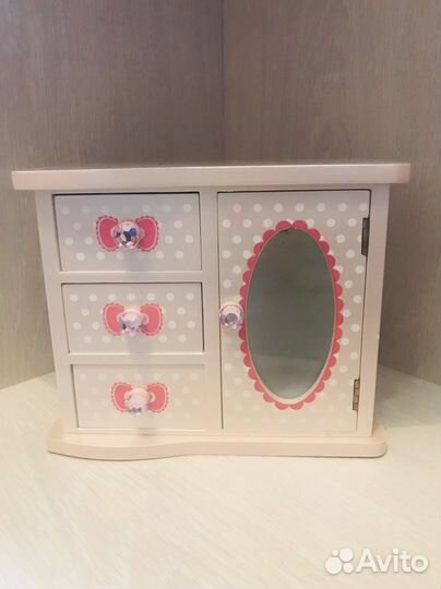 Шкафчик для украшений и мелочевки