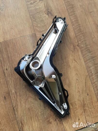 Стекло новое правой птф лексус lx570