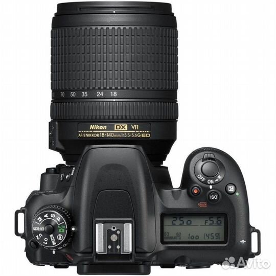 Nikon D7500 Kit AF-S 18-140mm f/3.5-5.6G ED VR