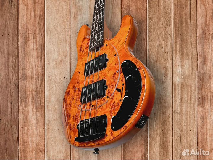 Бас-гитара Sterling by Music Man StingRay Ray34HH