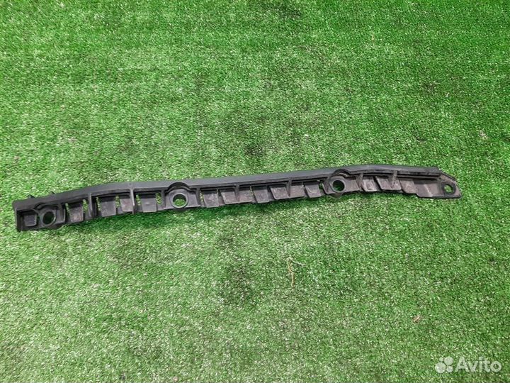 Кронштейн бампера заднего левый Mercedes Benz C-C