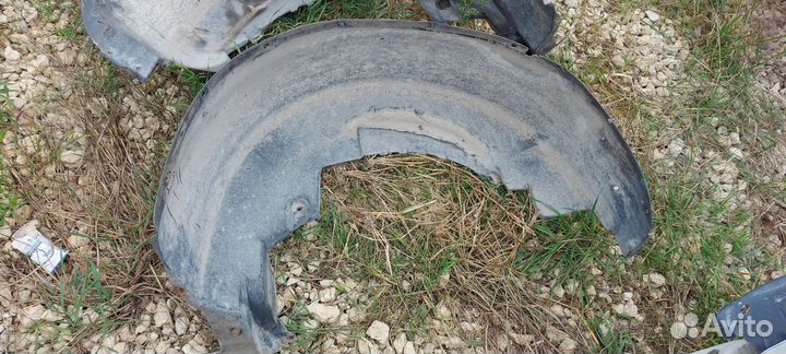 Подкрылок задний бмв е53