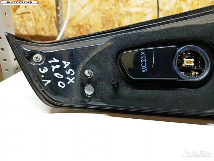 Фонарь в крышку багажника б/у Mitsubishi ASX