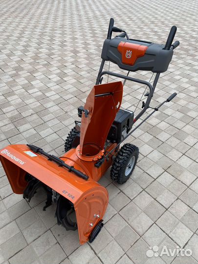 Снегоуборщик бензиновый husqvarna st 124