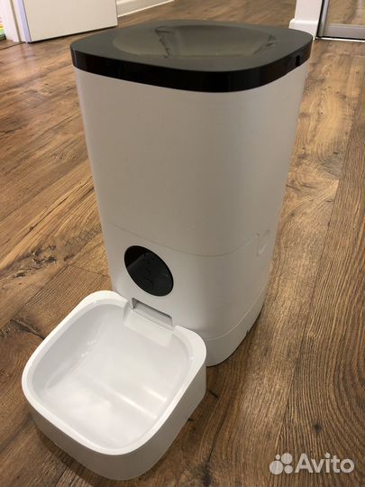 Tuya автоматическая кормушка с WI-FI