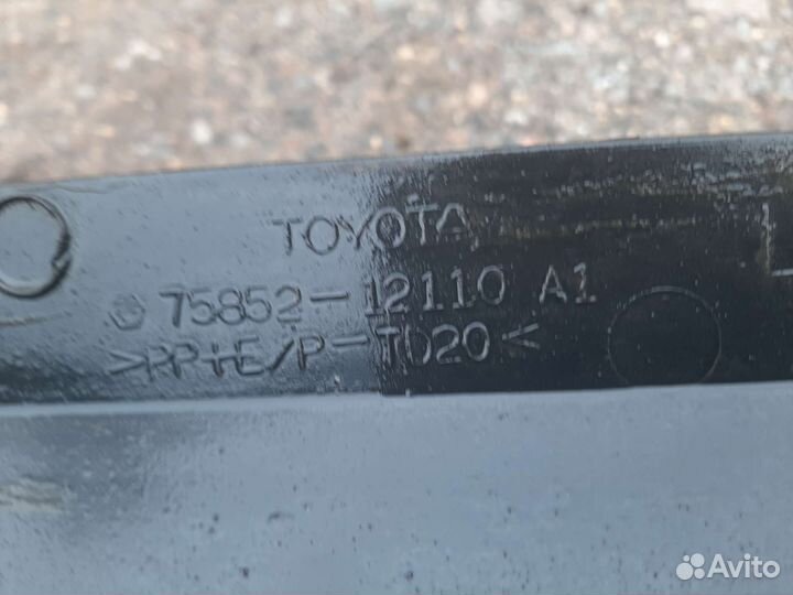 Накладка на порог наружнаяToyota Corolla 150 левая