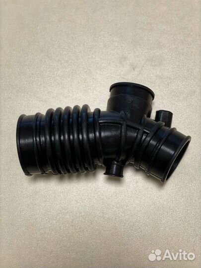 Патрубок воздушного фильтра Nissan Almera Classic