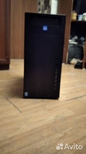Напольный компьютер