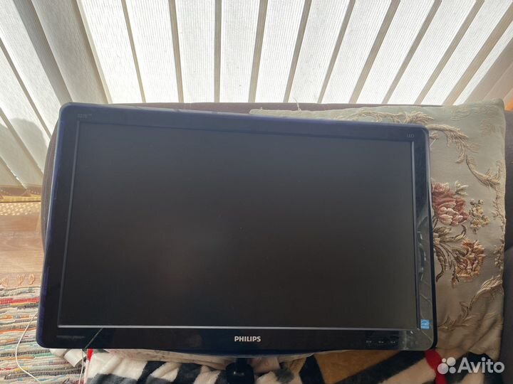 Монитор Philips