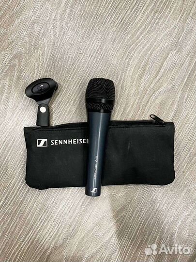Sennheiser микрофон e835