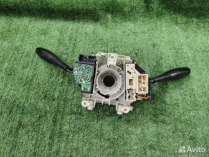 Подрулевые переключатели Mitsubishi Space Runner