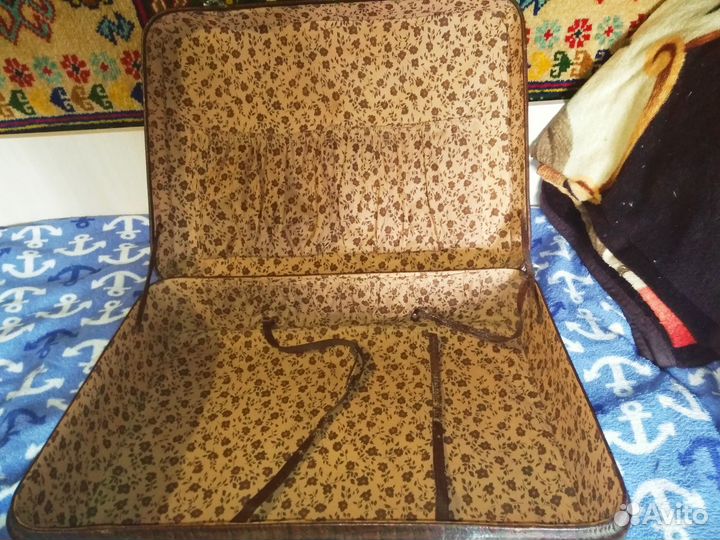 Продаю чемодан СССР