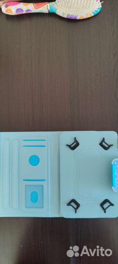 Универсальный чехол для электронных книг