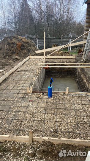 Бригада строителей