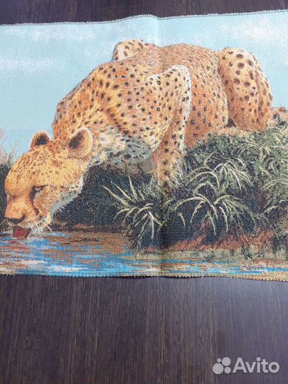 Папирус, гобелен и постер