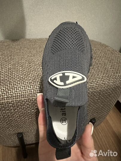 Кроссовки детские 23 размер