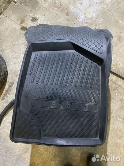 Резиновый коврики kia spectra