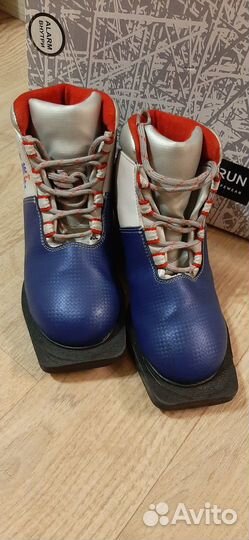 Лыжные ботинки 35