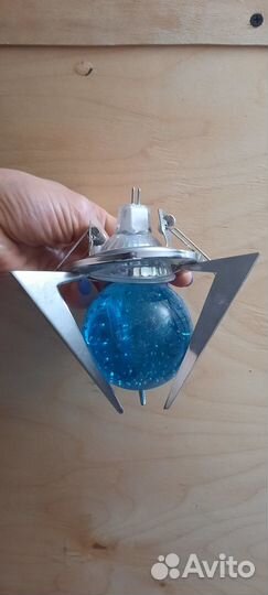 Люстра потолочная, точечные светильники