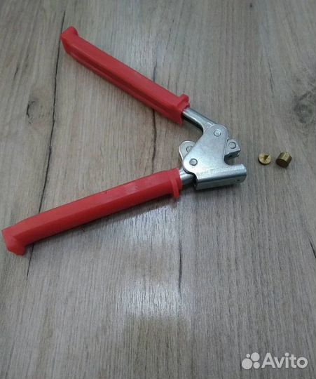 Пломбиратор