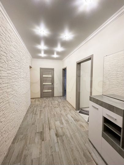 2-к. квартира, 65 м², 7/10 эт.