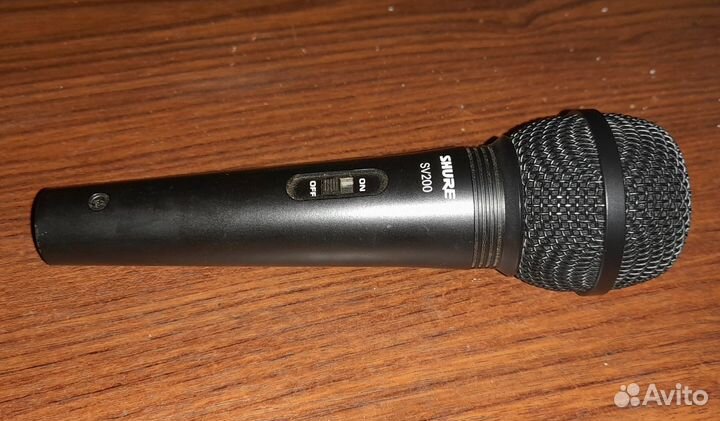 Профессиональный микрофон shure SV200