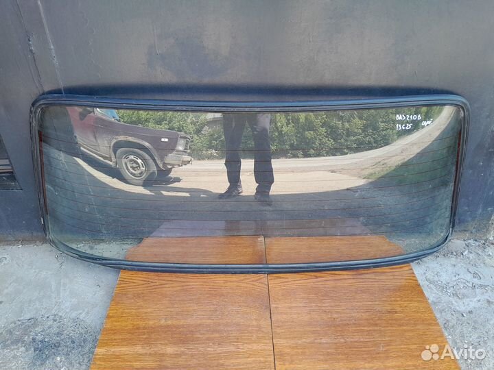 Стекло заднее ваз 2106