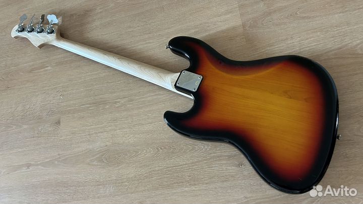 Бас гитара Bacchus BJB-1R 3TS