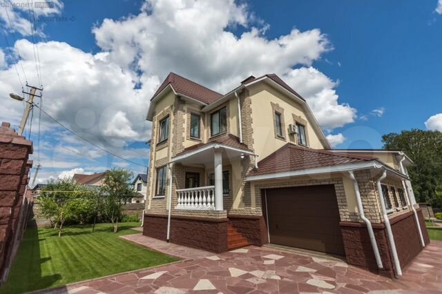 Дом 280 м² на участке 15,8 сот.