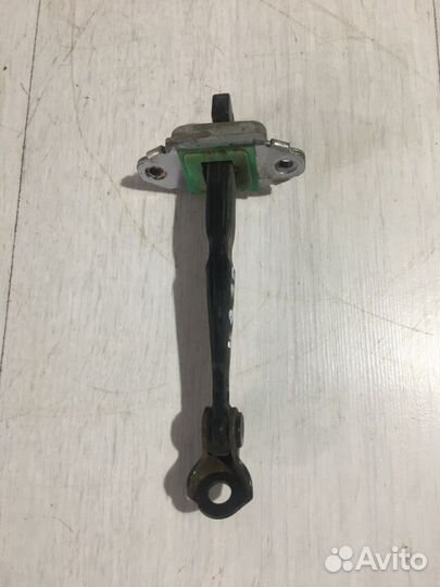 Ограничитель двери KIA cerato 2 1.6 мт седан