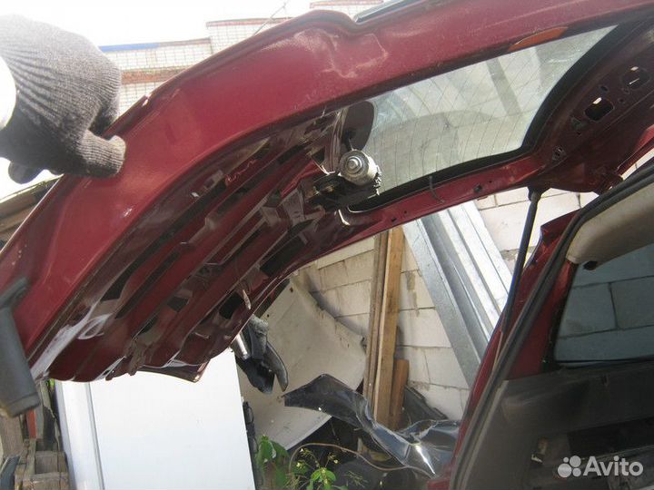 Дверь багажника Ford C-Max 1