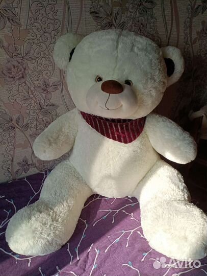 Плюшевый медведь