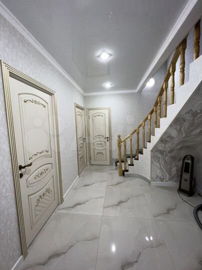 4-к. квартира, 120 м², 6/6 эт.