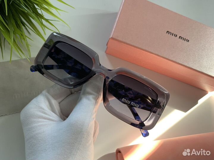Очки Miu Miu женские солнцезащитные