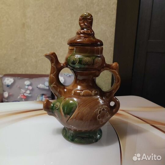 Керамический кувшин