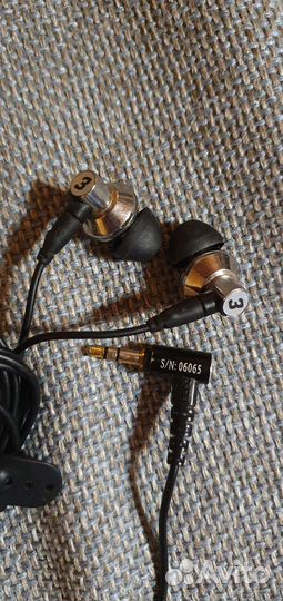 Внутриканальные Hi-Res наушники Dunu Titan 3