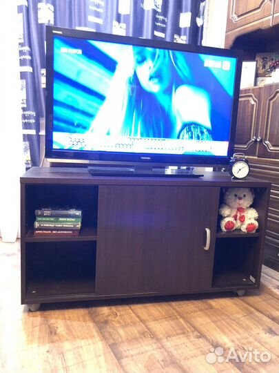 Тумба под телевизор