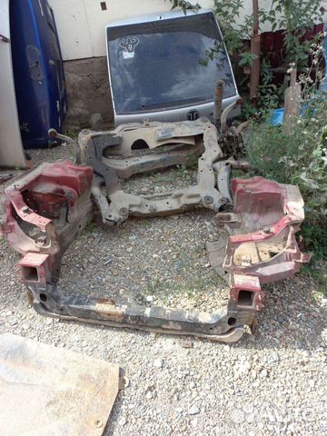 Передняя часть автомобиля Hyundai Sonata