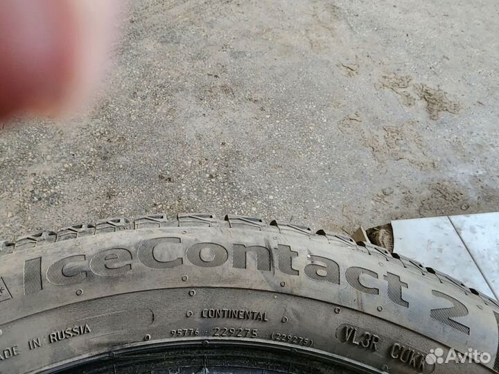 Continental IceContact 2 215/55 R17