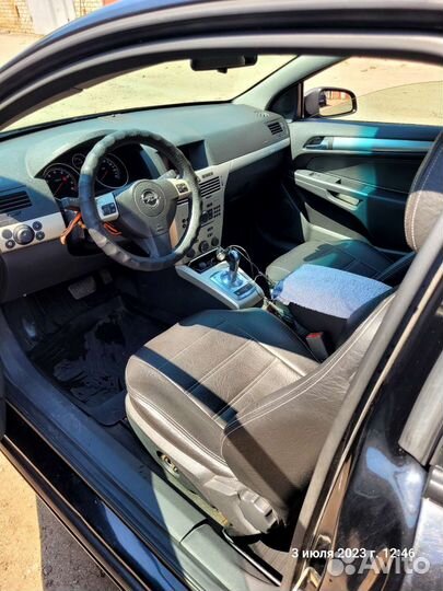 Opel Astra GTC, 2008